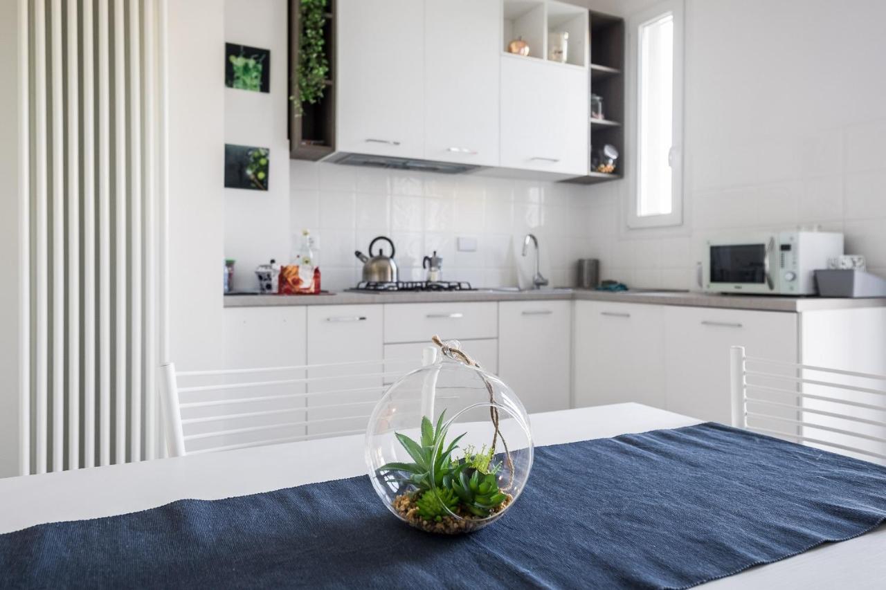 Bologna Accommodation - Fiera - Self Checkin - 24H Bagian luar foto